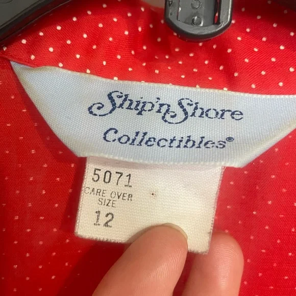 Polka dot Buttonup - Picture 5 of 5